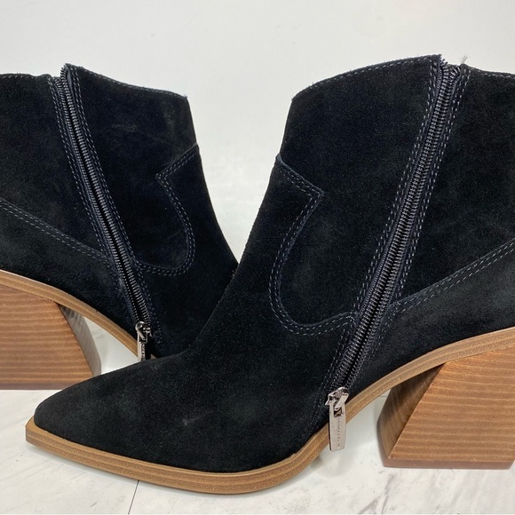 New! Vince Camuto Gredile Black Suede Pointy Toe Bootie 12M - Picture 6 of 14